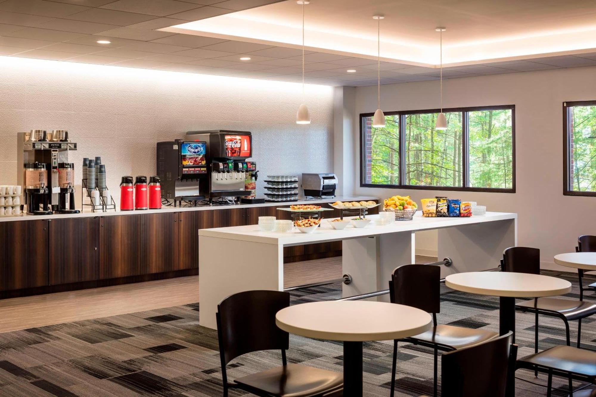 Four Points By Sheraton Norwood Conference Center מראה חיצוני תמונה