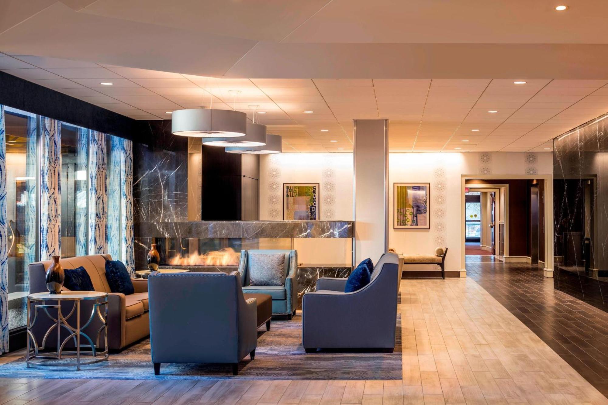Four Points By Sheraton Norwood Conference Center מראה חיצוני תמונה
