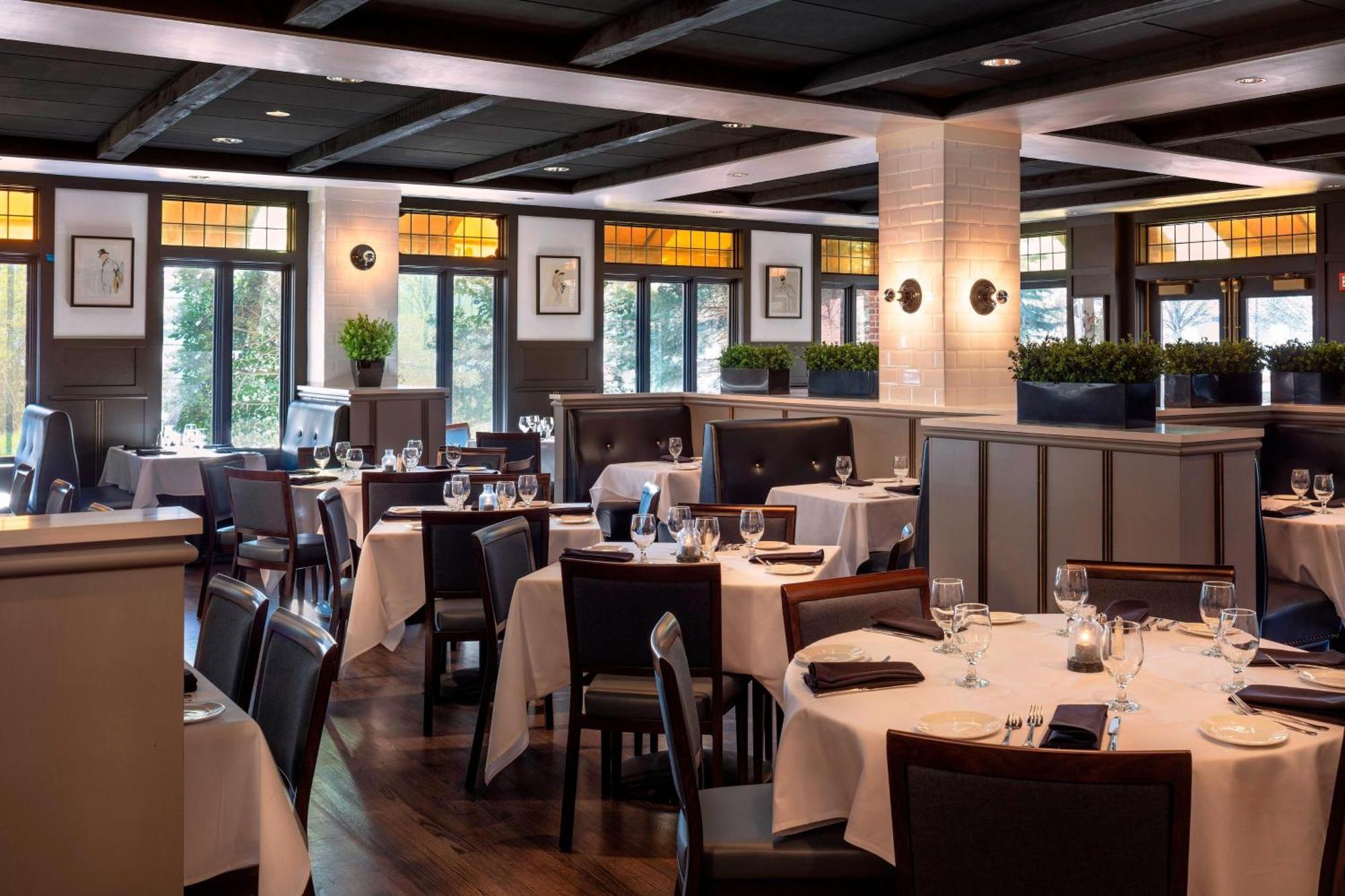Four Points By Sheraton Norwood Conference Center מראה חיצוני תמונה